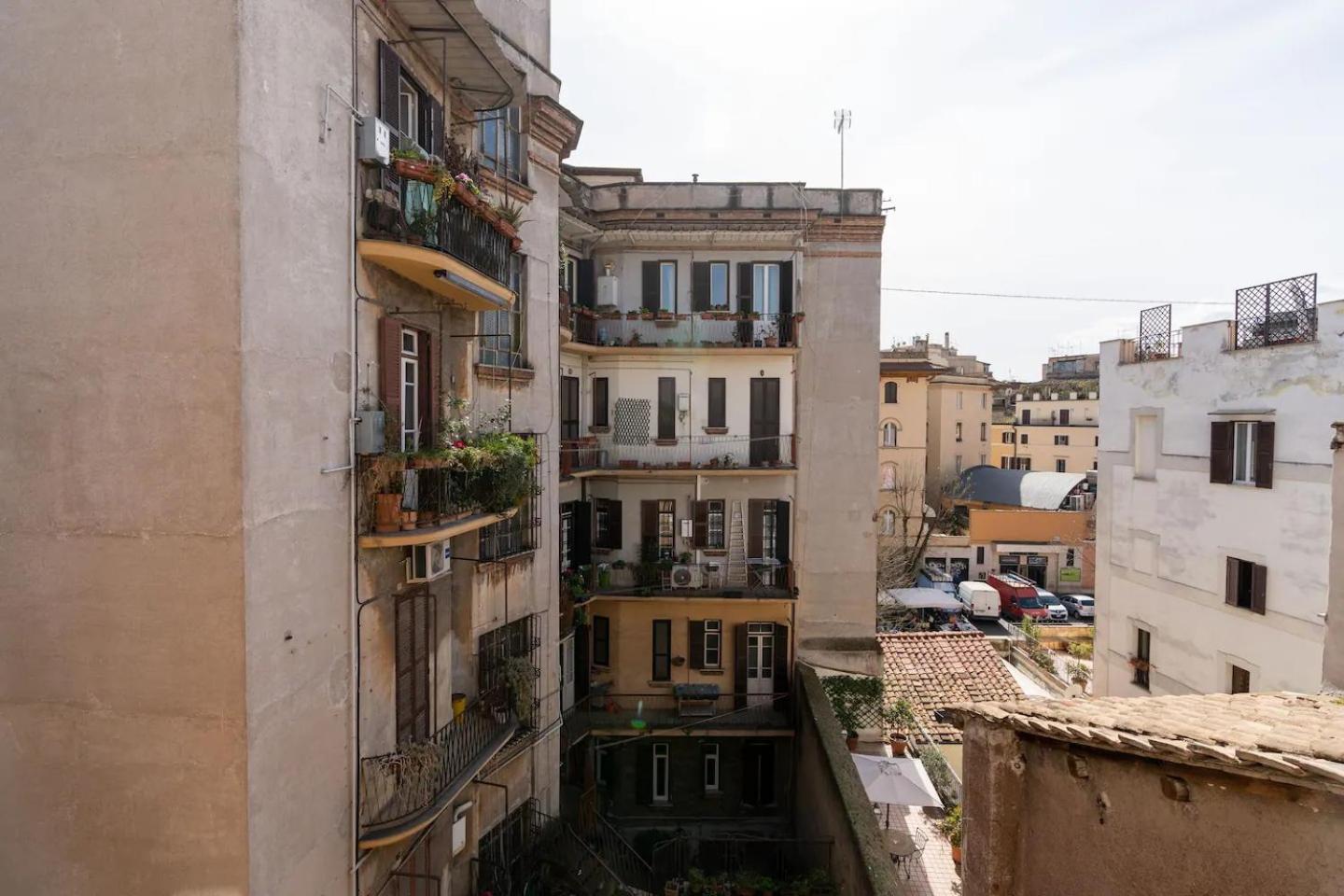 15 Min From Piazza Venezia Skyline Sanctuary In Trastevere Extérieur photo